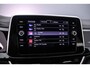 Volkswagen T-Roc R-Line 1.5 TSI 150pk DSG Automaat Panoramadak, Adaptive cruise control, LED koplampen, App connect, Achteruitrijcamera, Parkeersensoren