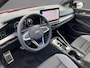Volkswagen Golf 1.5eHybrid 200kW/272PK GTE Black Style DSG · Panoramadak · Trekhaak · Leder · Camera · Apple/Android Car Play · Garantie t/m 10-08-2030 of 100000km.