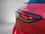 Volkswagen Golf 1.5eHybrid 200kW/272PK GTE Black Style DSG · Panoramadak · Trekhaak · Leder · Camera · Apple/Android Car Play · Garantie t/m 10-08-2030 of 100000km.