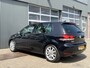 Volkswagen Golf 1.4 TSI Highline Airco Cruise controle Parkeersensoren voor en achter Navigatiesysteem met audio Radio voorbereiding