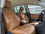 Volkswagen Golf 1.4 TSI Highline Airco Cruise controle Parkeersensoren voor en achter Navigatiesysteem met audio Radio voorbereiding