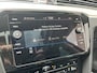 Volkswagen Passat Variant 1.4 TSI PHEV GTE Business / AUTOMAAT/ TREKHAAK/ PANO/ ALCANTARA/ 218 PK/ CAMERA/ PARK. SENSOREN/ ERGO COMFORT/ ELEK. ACHTERKLEP/ STOELVERWARM./ ADAPT. CRUISE/ APP CONNECT/ NAVI/ CLIMA/ DAB/ 17" LMV