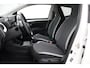 Toyota Aygo 1.0 VVT-i x-joy | Apple Carplay / Android Auto | Clima | Camera | 15 inch | Bluetooth | Privacy glas