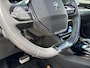 Peugeot e-2008 EV GT Pack 50 kWh | Panoramadak | Cruise control | Apple Carplay/Android Auto