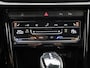 Volkswagen T-Roc 1.5 TSI R-Line 150 PK| Achterklep Elektrisch | Stoelverwarming | Achteruitrijcamera | Keyless Access | LED Plus | Dodehoekdetectie