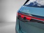 Volkswagen Passat Variant 1.5eHybrid 200kW/272PK R-Line DSG · Panoramadak · Leder · Trekhaak · 360°Camera + Parkeersensoren · Garantie t/m 05-06-2030 of 100000km.