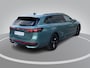 Volkswagen Passat Variant 1.5eHybrid 200kW/272PK R-Line DSG · Panoramadak · Leder · Trekhaak · 360°Camera + Parkeersensoren · Garantie t/m 05-06-2030 of 100000km.