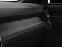 Volvo XC40 2.0 B4 Plus Dark | Achterbank verwarmd | All-seasonbanden | Charcoal hemelbekleding
