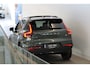 Volvo XC40 B4 197PK Plus Dark | Trekhaak | 360° | Panoramadak | Getint Glas | HK Audio