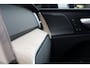 Volvo XC60 T6 Plug-in hybrid AWD Plus Dark | Panoramadak | 360° Parkeercamera | Parkeersensoren voor + achter | Harman Kardon Premium Audio | BLIS | Adaptive Cruise Control | Google Infotainment | Parkeerverwarming |Semi Electrische Trekhaak.