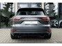 Porsche Cayenne 3.0 E-Hybrid 463PK | Luchtvering | 22" LM Velgen | Panoramadak | Sport Chrono | PDLS Plus | Surround View | Memory Pack |