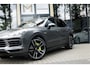 Porsche Cayenne 3.0 E-Hybrid 463PK | Luchtvering | 22" LM Velgen | Panoramadak | Sport Chrono | PDLS Plus | Surround View | Memory Pack |