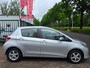 Toyota Yaris 1.0 VVT-i Aspiration 3e eigenaar dealer onderhouden achteruit camera trekhaak airco elektrische ramen cv op afs