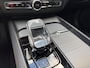 Volvo XC60 2.0 T8 Plug-in hybrid AWD Plus Black Edition | Bodykit | Heico achterskirt | Panoramadak | Sportstoelen |