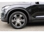 Volvo XC40 T2 Automaat Inscription | Leder Beklede Stoelen | Semi Elektrische trekhaak | Electronic Climate Controle | Voorstoelen + Stuurwiel verwarmend | Voorruit verwarmend / Parkeerklimaat | Achteruitrijcamera | Parkeersensor Voor | Keyless Entry/start | LED Koplampen | Rijstrooksensor Met Correctie | Navigatiesysteem Full Map + Hard Disk |
