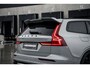 Volvo V60 2.0 T6 Plug-in hybrid AWD Ultra Dark | Heico sportpack voor en achter | Polestar velgen | Black Pack | 360 camera | Harman Kardon Audio |