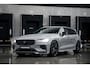 Volvo V60 2.0 T6 Plug-in hybrid AWD Ultra Dark | Heico sportpack voor en achter | Polestar velgen | Black Pack | 360 camera | Harman Kardon Audio |
