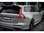 Volvo V60 2.0 T6 Plug-in hybrid AWD Ultra Dark | Heico sportpack voor en achter | Polestar velgen | Black Pack | 360 camera | Harman Kardon Audio |
