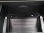 Land Rover Defender 2.0 P300e 110 X-Dynamic SE | Panoramisch schuifdak | Cold Climate & Black Pack | Elek. trekhaak | Comfort Pack | ClearSight |