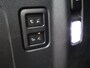 Land Rover Defender 2.0 P300e 110 X-Dynamic SE | Panoramisch schuifdak | Cold Climate & Black Pack | Elek. trekhaak | Comfort Pack | ClearSight |