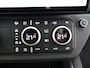 Land Rover Defender 2.0 P300e 110 X-Dynamic SE | Panoramisch schuifdak | Cold Climate & Black Pack | Elek. trekhaak | Comfort Pack | ClearSight |