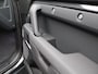 Land Rover Defender 2.0 P300e 110 X-Dynamic SE | Panoramisch schuifdak | Cold Climate & Black Pack | Elek. trekhaak | Comfort Pack | ClearSight |