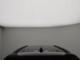 Land Rover Defender 2.0 P300e 110 X-Dynamic SE | Panoramisch schuifdak | Cold Climate & Black Pack | Elek. trekhaak | Comfort Pack | ClearSight |