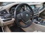 BMW 5-Serie 550i High Executive | M-pakket | Adaptieve cruise | Botswaarschuwing | Trekhaak elektrisch | Schuif/kanteldak | HuD |