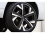 Volvo XC60 II T6 PLUG-IN HYBRID AWD PLUS BLACK EDITION -PANO.DAK|HARMAN/KARDON|LUCHTVERING|HEAD-UP DISP.|ADAP.LED|TREKHAAK|22"
