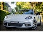Porsche Panamera Sport Turismo 2.9 4 E-Hybrid 10 Years Edition Krijt Stoelventilatie 21" Achterasbesturing Soft Close Panorama