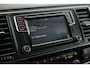 Volkswagen Transporter Caravelle 2.0 TDI 204pk DSG L2H1 DC Highline Trekhaak Camera Leder Elek. Schuifdeur L+R LED Stoelverwarming Navigatie