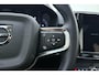 Volvo XC40 2.0 B3 Plus Dark | Harman Kardon | Panoramadak | Lederen bekleding | 360graden camera | Adaptieve Cruise Control | Stoel- stuur verwarming | Pilot Assist | Lane Keeping Aid | Achteruitrijcamera | Google-multimediasysteem | Elektrisch bedienbare achterklep | keyless entry en start | automatisch dimmende binnen- en buitenspiegels