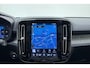Volvo XC40 2.0 B3 Plus Dark | Harman Kardon | Panoramadak | Lederen bekleding | 360graden camera | Adaptieve Cruise Control | Stoel- stuur verwarming | Pilot Assist | Lane Keeping Aid | Achteruitrijcamera | Google-multimediasysteem | Elektrisch bedienbare achterklep | keyless entry en start | automatisch dimmende binnen- en buitenspiegels