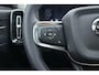 Volvo XC40 2.0 B3 Plus Dark | Harman Kardon | Panoramadak | Lederen bekleding | 360graden camera | Adaptieve Cruise Control | Stoel- stuur verwarming | Pilot Assist | Lane Keeping Aid | Achteruitrijcamera | Google-multimediasysteem | Elektrisch bedienbare achterklep | keyless entry en start | automatisch dimmende binnen- en buitenspiegels