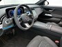 Mercedes-Benz E-klasse 300 e Business Solution AMG | Comfortpakket Plus | Winterpakket | Nightpakket | Parkeerpakket | Trekhaak | Panoramaschuifdak | 360° camera | Warmtewerend, donkergetint glas | 19-inch vijfspaak AMG velgen |