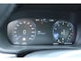 Volvo XC60 B5 Momentum Pro | Stoelverwarming | Parkeerverwarming | Parkeercamera | Keyless Entree | Comfortstoelen | Lederen Bekleding | Parkeersensoren voor + achter | 19'' Lichtmetalen velgen |