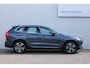 Volvo XC60 B5 Momentum Pro | Stoelverwarming | Parkeerverwarming | Parkeercamera | Keyless Entree | Comfortstoelen | Lederen Bekleding | Parkeersensoren voor + achter | 19'' Lichtmetalen velgen |