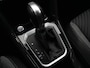 Volkswagen T-Roc 1.5 TSI 150PK R-Line automaat | Side Assist | Trekhaak | Navigatie | Led Koplampen | Stoelverwarming |