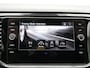 Volkswagen T-Roc 1.5 TSI 150PK R-Line automaat | Side Assist | Trekhaak | Navigatie | Led Koplampen | Stoelverwarming |
