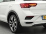 Volkswagen T-Roc 1.5 TSI 150PK R-Line automaat | Side Assist | Trekhaak | Navigatie | Led Koplampen | Stoelverwarming |