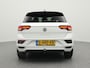 Volkswagen T-Roc 1.5 TSI 150PK R-Line automaat | Side Assist | Trekhaak | Navigatie | Led Koplampen | Stoelverwarming |