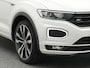 Volkswagen T-Roc 1.5 TSI 150PK R-Line automaat | Side Assist | Trekhaak | Navigatie | Led Koplampen | Stoelverwarming |