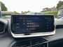 Peugeot 208 1.2 Hybrid 110 PK Allure Automaat | Hybride Automaat | Navigatie via Telefoon | Climate Control | Cruise Control | Parkeersensoren V+A | LED Verlichting | Draadloze Apple Carplay / Android Auto | 16" Lichtmetalen Velgen |