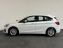 BMW 2-Serie Active Tourer 218i Corporate Lease Executive Navigatie Airco Cruise Control Lichtmetalenvelgen Parkeersensoren