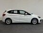 BMW 2-Serie Active Tourer 218i Corporate Lease Executive Navigatie Airco Cruise Control Lichtmetalenvelgen Parkeersensoren