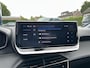 Peugeot 208 1.2 Hybrid 110 PK Allure Automaat |  Hybride Automaat | Navigatie via Telefoon | Climate Control | Cruise Control | Parkeersensoren V+A | LED Verlichting | Draadloze Apple Carplay / Android Auto | 16" Lichtmetalen Velgen |