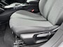 Peugeot 208 1.2 Hybrid 110 PK Allure Automaat |  Hybride Automaat | Navigatie via Telefoon | Climate Control | Cruise Control | Parkeersensoren V+A | LED Verlichting | Draadloze Apple Carplay / Android Auto | 16" Lichtmetalen Velgen |