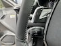 Peugeot 208 1.2 Hybrid 110 PK Allure Automaat |  Hybride Automaat | Navigatie via Telefoon | Climate Control | Cruise Control | Parkeersensoren V+A | LED Verlichting | Draadloze Apple Carplay / Android Auto | 16" Lichtmetalen Velgen |