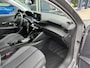 Peugeot 208 1.2 Hybrid 110 PK Allure Automaat |  Hybride Automaat | Navigatie via Telefoon | Climate Control | Cruise Control | Parkeersensoren V+A | LED Verlichting | Draadloze Apple Carplay / Android Auto | 16" Lichtmetalen Velgen |