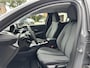 Peugeot 208 1.2 Hybrid 110 PK Allure Automaat |  Hybride Automaat | Navigatie via Telefoon | Climate Control | Cruise Control | Parkeersensoren V+A | LED Verlichting | Draadloze Apple Carplay / Android Auto | 16" Lichtmetalen Velgen |